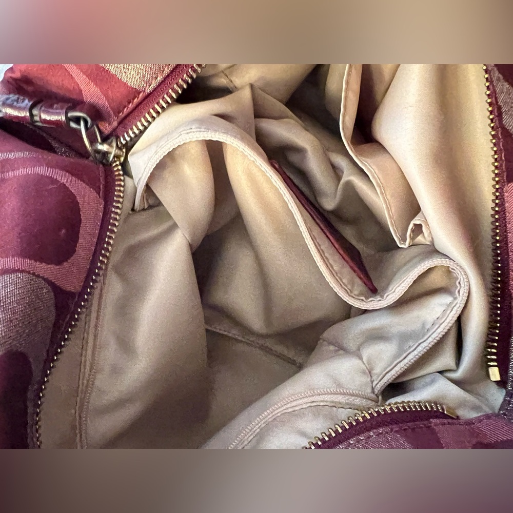 Coach Brooke red and gold shoulder bag - Picture 7 of 14